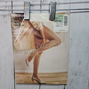 NWT Vtg JCPenney White Sandalfoot Pantyhose Sheer Caress Control Top Queen Tall.